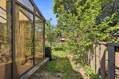 Photo 42 at 36 Vauxhall Drive, Dorset Park, Toronto