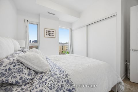 Photo 16 at 404 - 25 Neighbourhood Lane, Queensway, Toronto