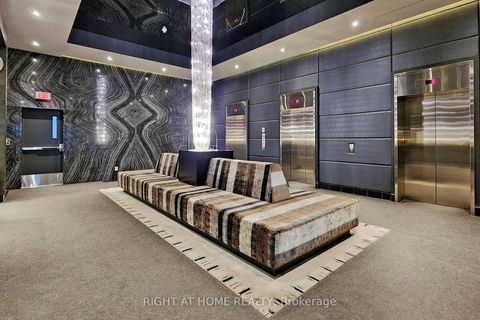 Photo 4 at 3603 - 290 Adelaide Street W, Waterfront Communities C1, Toronto