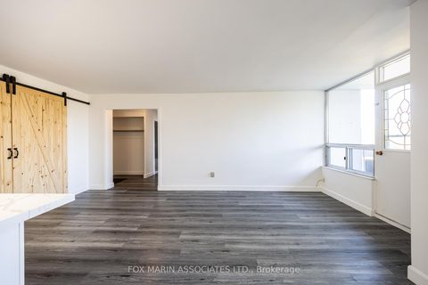 Photo 9 at 312 - 20 Edgecliff Golfway, Flemingdon Park, Toronto