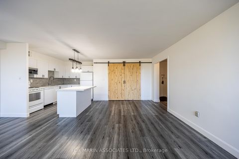 Photo 16 at 312 - 20 Edgecliff Golfway, Flemingdon Park, Toronto