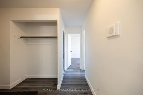 Photo 19 at 312 - 20 Edgecliff Golfway, Flemingdon Park, Toronto