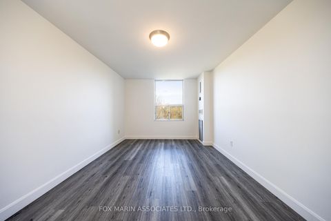 Photo 22 at 312 - 20 Edgecliff Golfway, Flemingdon Park, Toronto