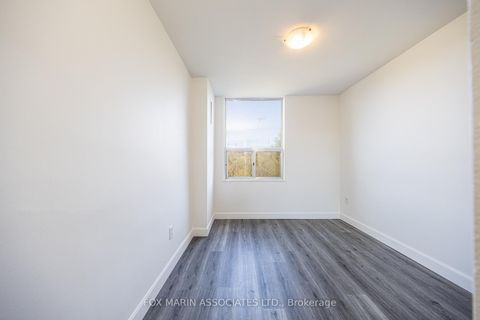 Photo 27 at 312 - 20 Edgecliff Golfway, Flemingdon Park, Toronto