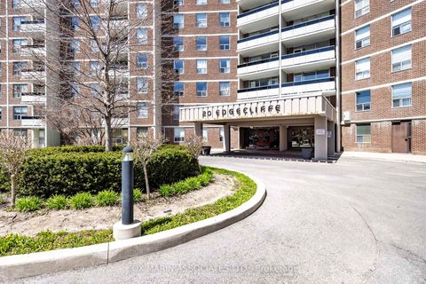 Photo 32 at 312 - 20 Edgecliff Golfway, Flemingdon Park, Toronto