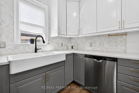 Photo 12 at 154 Fifth Street, New Toronto, Toronto