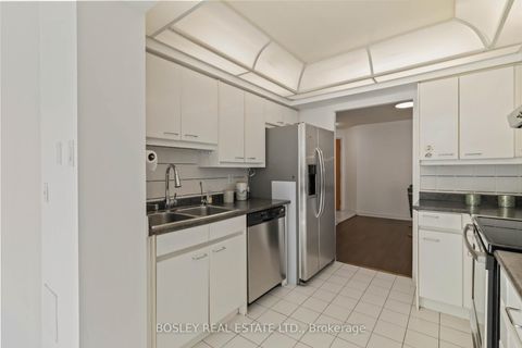 Photo 14 at 206 - 7250 Yonge Street, Yorkhill, Vaughan