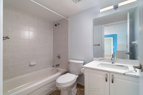 Photo 37 at 904 - 15 North Park Road, Beverley Glen, Vaughan