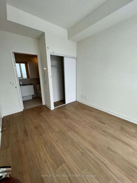 Photo 6 at 801 - 10 Deerlick Court, Donalda, Toronto