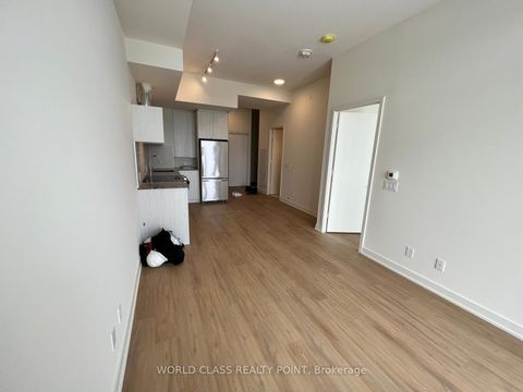 Photo 7 at 801 - 10 Deerlick Court, Donalda, Toronto