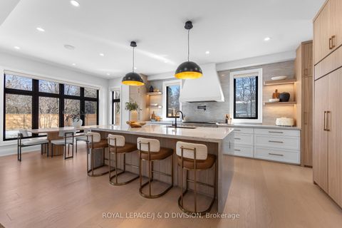 Photo 13 at 4 Pine Ridge Drive, Cliffcrest, Toronto