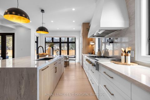 Photo 15 at 4 Pine Ridge Drive, Cliffcrest, Toronto