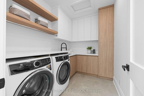 Photo 37 at 4 Pine Ridge Drive, Cliffcrest, Toronto
