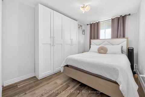 Photo 10 at 1708 - 320 Dixon Road, The Westway, Toronto