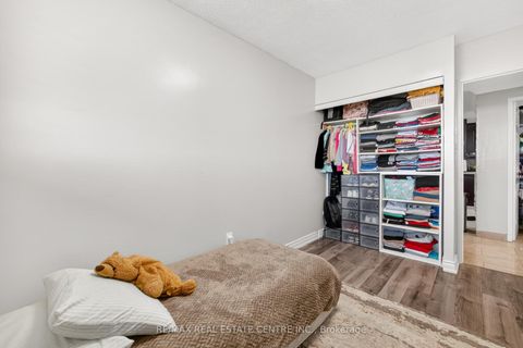 Photo 15 at 1708 - 320 Dixon Road, The Westway, Toronto