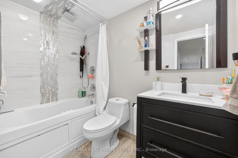 Photo 16 at 1708 - 320 Dixon Road, The Westway, Toronto
