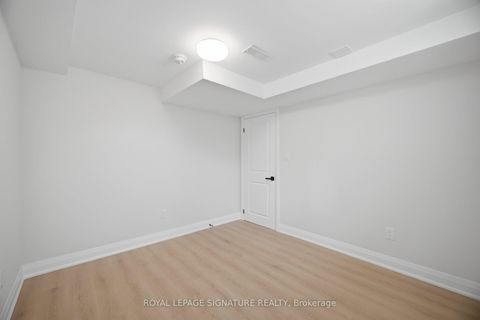 Photo 42 at 11 Wessenger Drive, Holly, Barrie