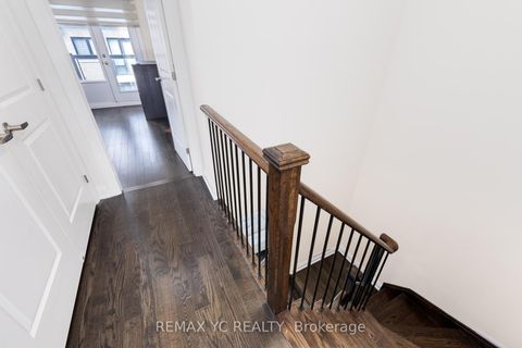 Photo 20 at 33 Duncombe Lane, South Richvale, Richmond Hill
