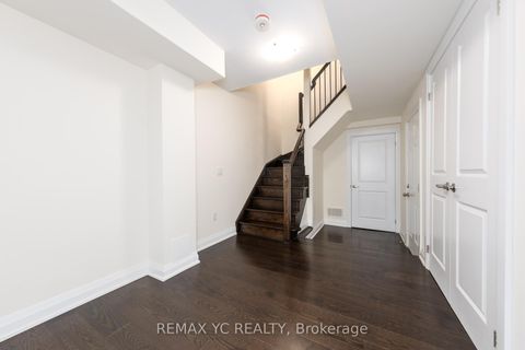 Photo 33 at 33 Duncombe Lane, South Richvale, Richmond Hill