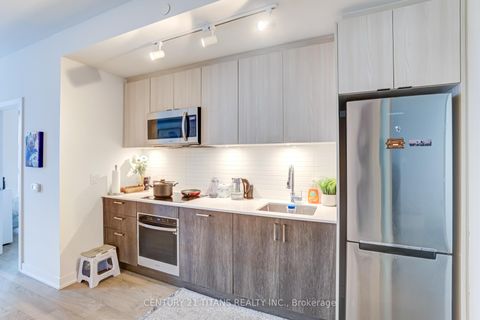 Photo 15 at 4010 - 1926 Lakeshore Boulevard, Swansea, Toronto