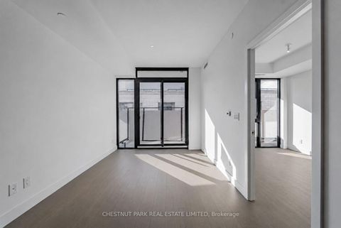 Photo 3 at 703 - 160 Kingsway Crescent, Kingsway South, Toronto