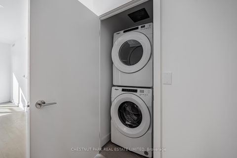 Photo 10 at 703 - 160 Kingsway Crescent, Kingsway South, Toronto