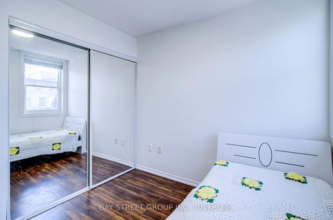 Photo 7 at 87 - 760 Lawrence Avenue SW, Glen Park, Toronto