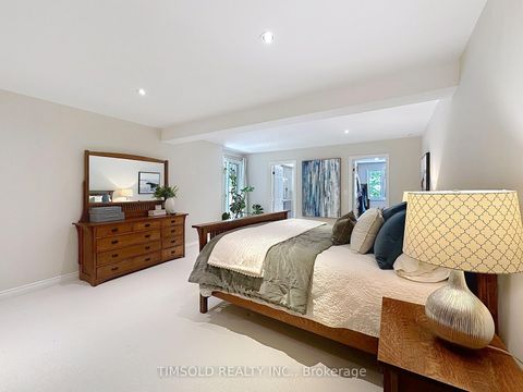 Photo 21 at 29 Tarlton Road, Forest Hill South, Toronto