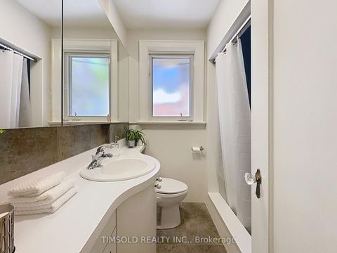 Photo 33 at 29 Tarlton Road, Forest Hill South, Toronto