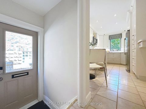 Photo 34 at 29 Tarlton Road, Forest Hill South, Toronto