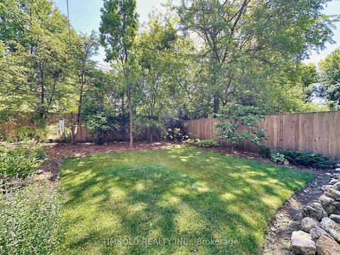 Photo 43 at 29 Tarlton Road, Forest Hill South, Toronto