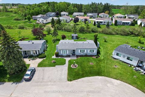 Photo 1 at 19 Hearts Content, Rural Innisfil, Innisfil