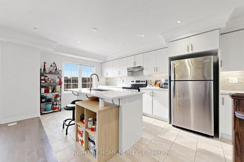 Photo 13 at 115 Mcalister Avenue, Rural Richmond Hill, Richmond Hill