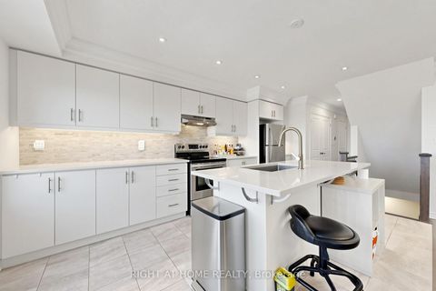Photo 14 at 115 Mcalister Avenue, Rural Richmond Hill, Richmond Hill