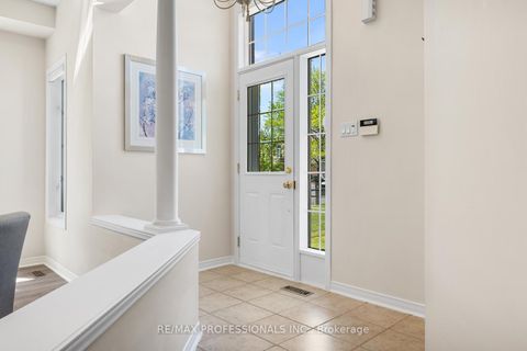 Photo 2 at 106 Hollybush Drive, Maple, Vaughan