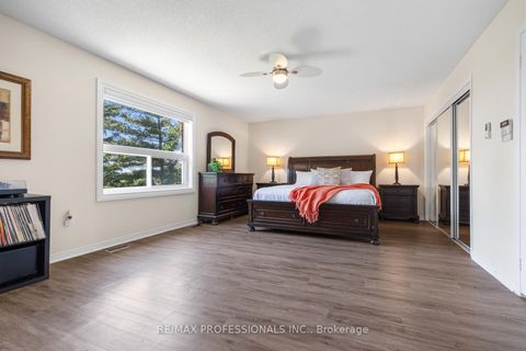 Photo 21 at 106 Hollybush Drive, Maple, Vaughan