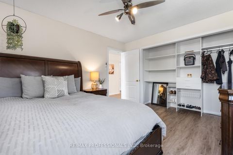 Photo 30 at 106 Hollybush Drive, Maple, Vaughan