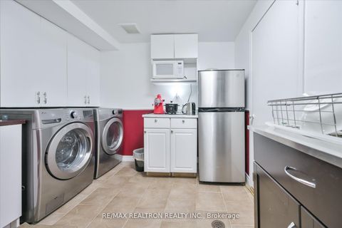 Photo 21 at 16 Arnprior Road, Bendale, Toronto