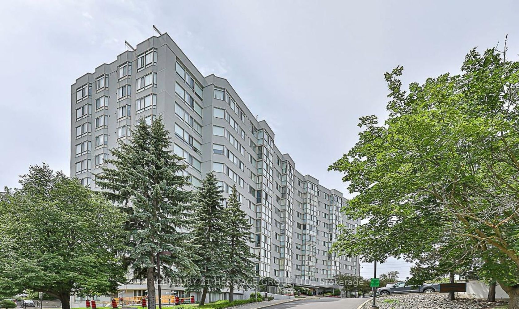 1112 - 270 Davis Drive, Central Newmarket, Newmarket photo 3