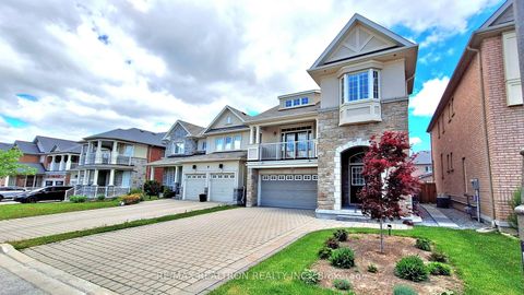 Photo 1 at 7 Military Court, Jefferson, Richmond Hill