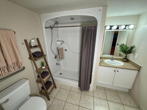Photo 3 at 615 - 100 Scottfield Drive, Agincourt North, Toronto