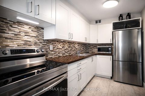 Photo 2 at 1008 - 10 Parkway Forest Drive, Henry Farm, Toronto