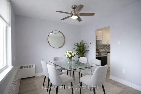 Photo 5 at 1008 - 10 Parkway Forest Drive, Henry Farm, Toronto
