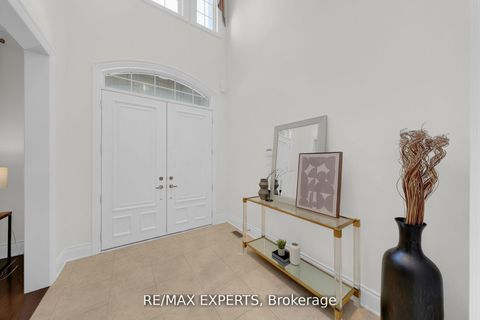 Photo 6 at 134 Orleans Circle, Vellore Village, Vaughan