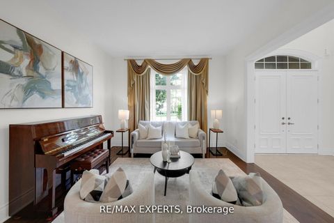 Photo 9 at 134 Orleans Circle, Vellore Village, Vaughan