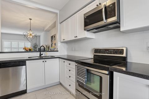 Photo 4 at 21 - 630 Evans Avenue, Alderwood, Toronto