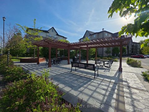Photo 11 at 305 - 44 Ferndale Drive S, Ardagh, Barrie