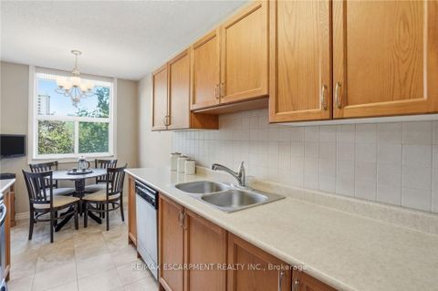 Photo 12 at 507 - 205 HILDA Avenue, Newtonbrook West, Toronto