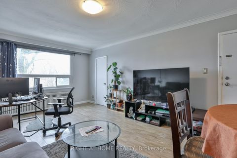 Photo 5 at 35 Fifteenth Street, New Toronto, Toronto