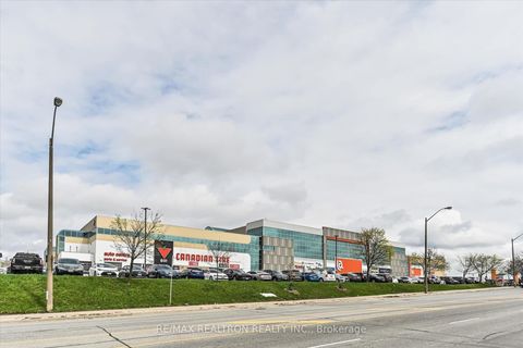 Photo 1 at 73 - 721 Lawrence Avenue W, Glen Park, Toronto